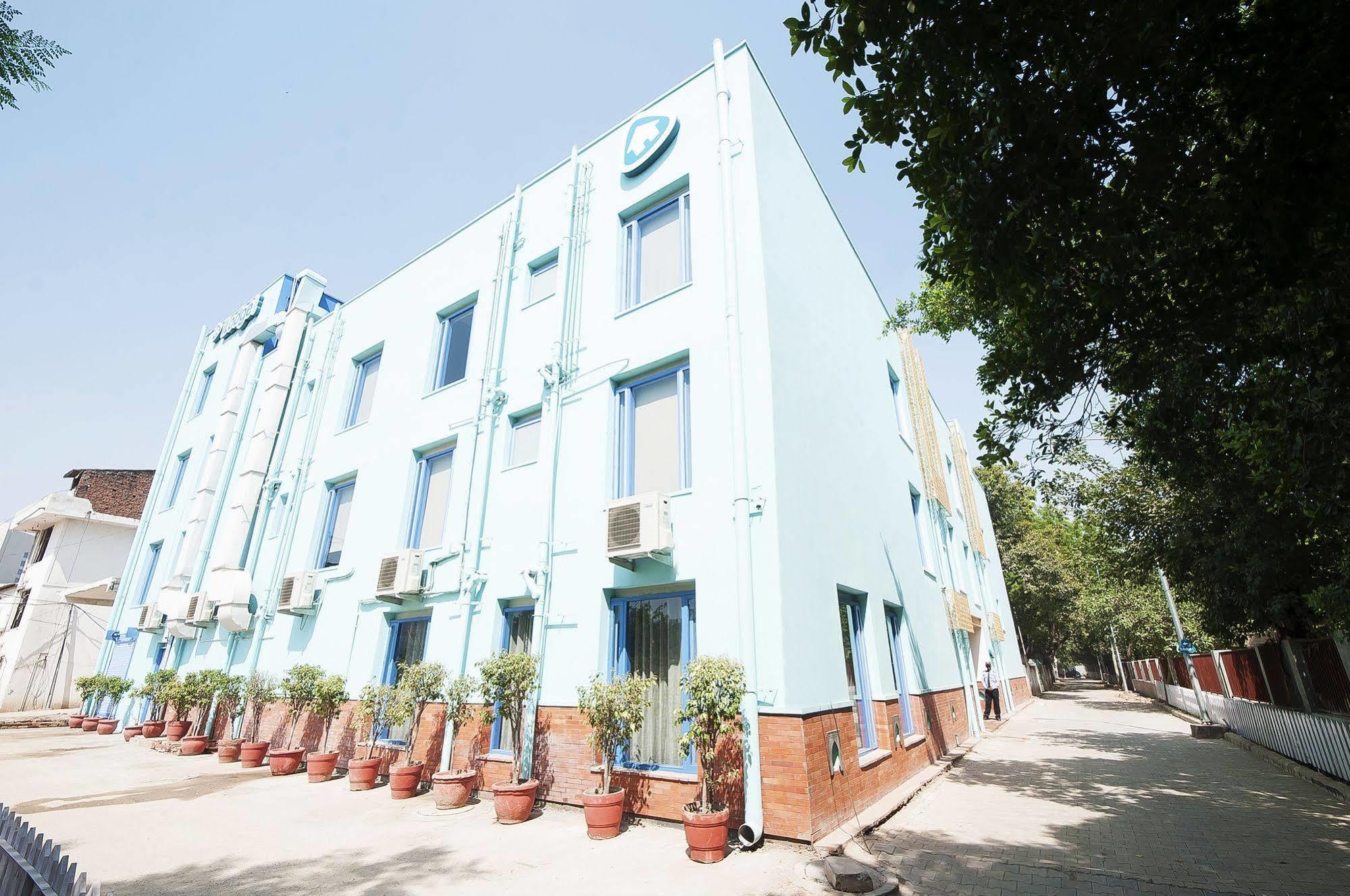 Bloom Boutique L Signature Towers Gurgaon Esterno foto