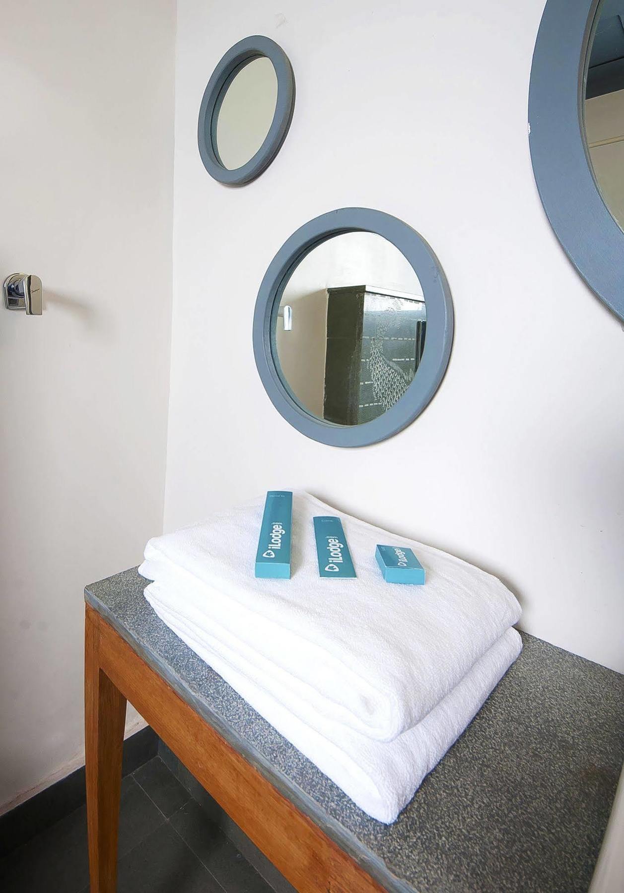 Bloom Boutique L Signature Towers Gurgaon Esterno foto