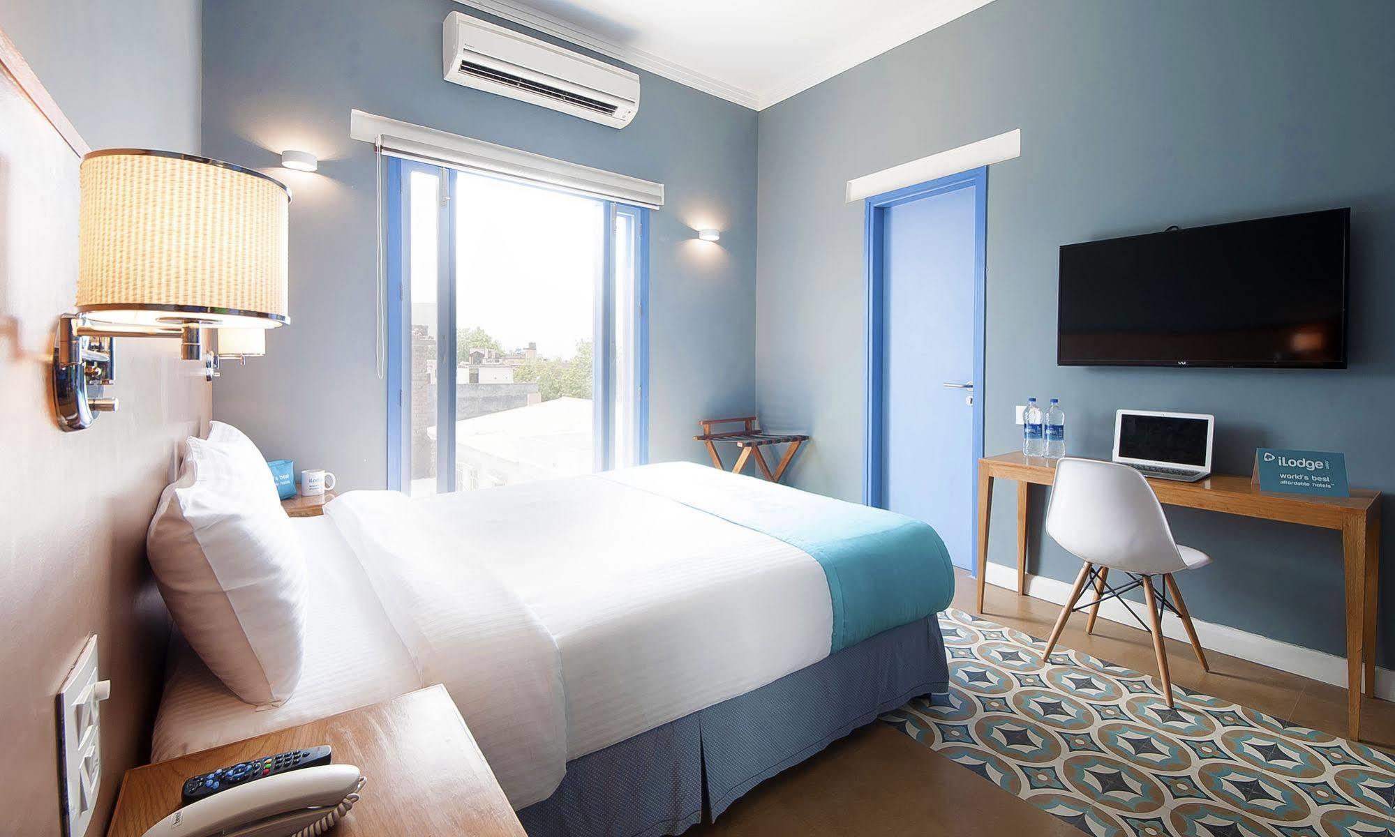 Bloom Boutique L Signature Towers Gurgaon Esterno foto